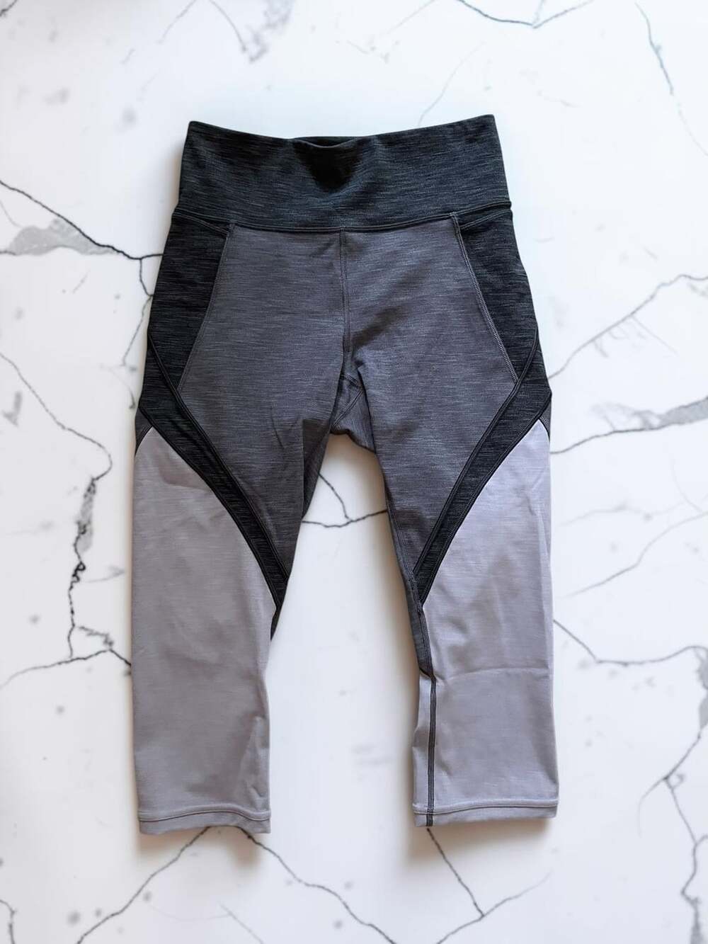 Lululemon Leggings High Rise Crop Early Extension Gray